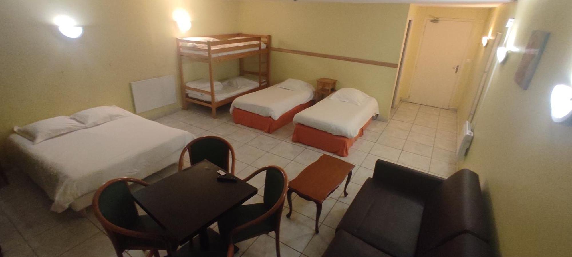 Hotel Luxembourg Lourdes Quarto foto
